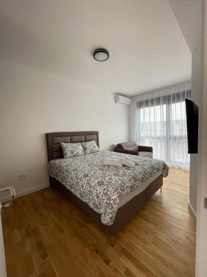 Leo Lux 2 Apartment Ni Exterior foto